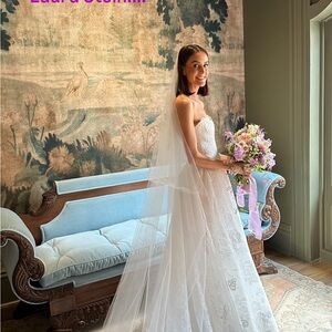 Monique Lhuillier Bardot Veil
